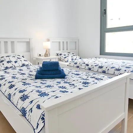 Apartment Penthouse With Stunning View And Rooftop Terrace *