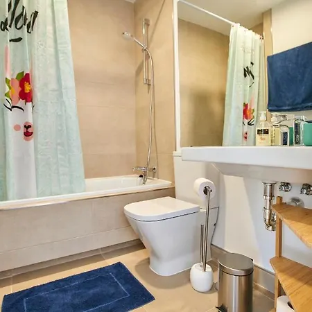 Apartman Penthouse Mit Exklusiver Ausstattung, Dachterrasse Und Atemberaubendem Blick
