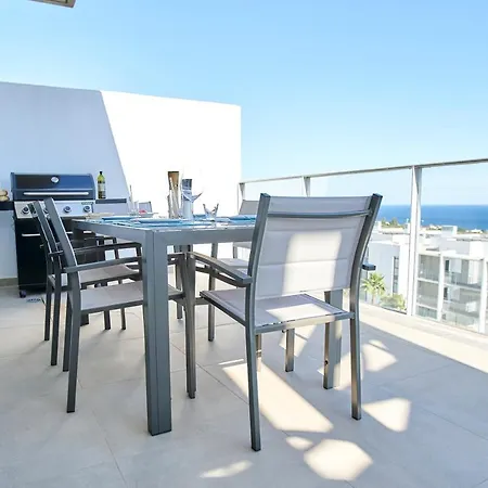 Penthouse Mit Exklusiver Ausstattung, Dachterrasse Und Atemberaubendem Blick Apartman *