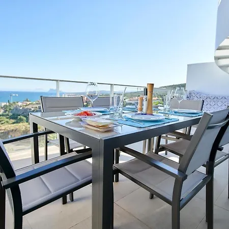 Apartment Penthouse With Stunning View And Rooftop Terrace *