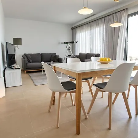 Penthouse Mit Exklusiver Ausstattung, Dachterrasse Und Atemberaubendem Blick Apartman *