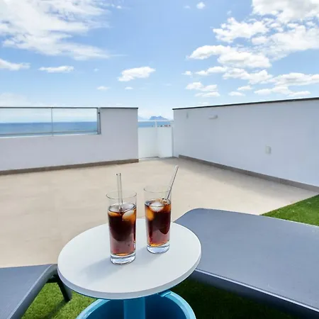 Penthouse Mit Exklusiver Ausstattung, Dachterrasse Und Atemberaubendem Blick